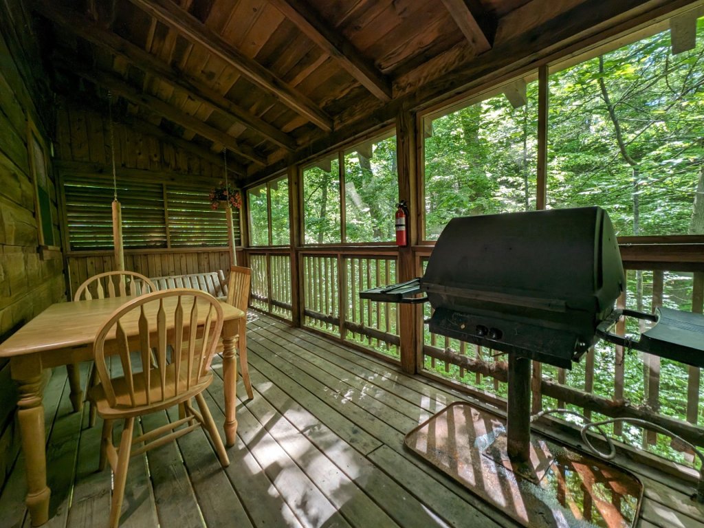 ER57 - Bear Haven Vacation Rental in Pigeon Forge - RedAwning