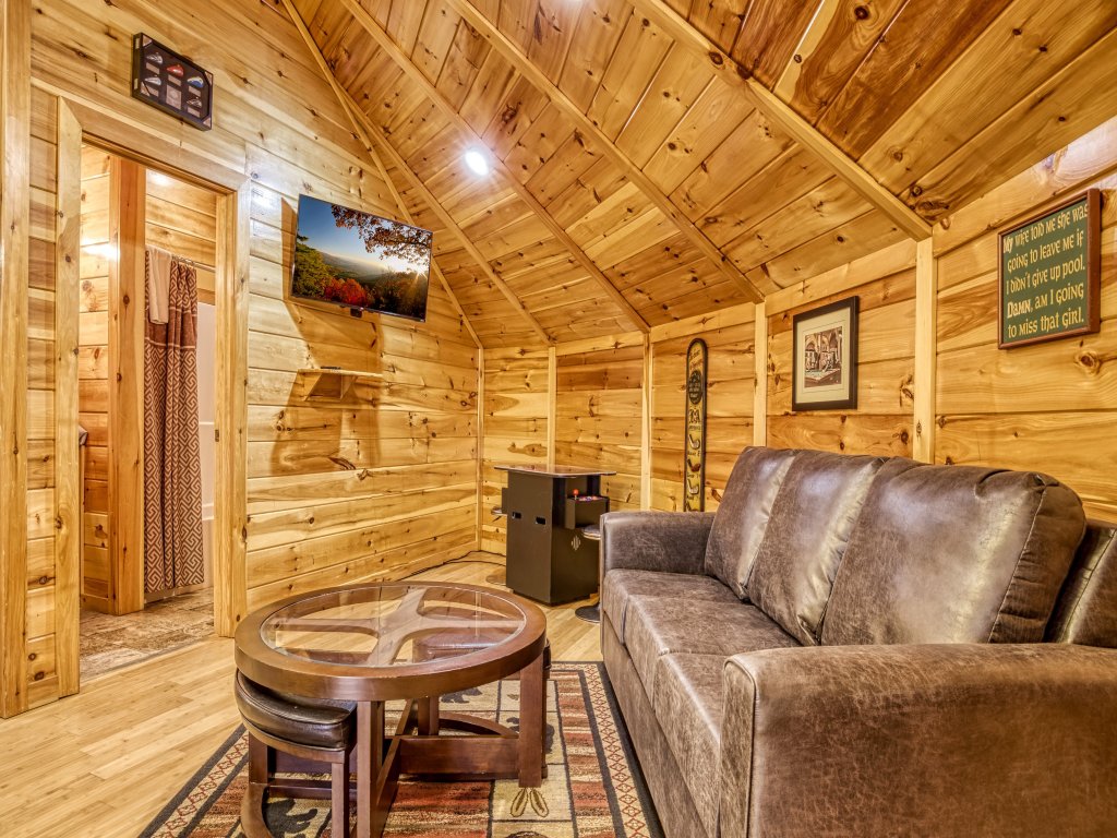 Declan's View Vacation Rental in Sevierville - RedAwning