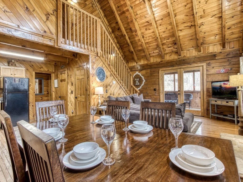 ER47 - Moody Blue Vacation Rental in Pigeon Forge - RedAwning