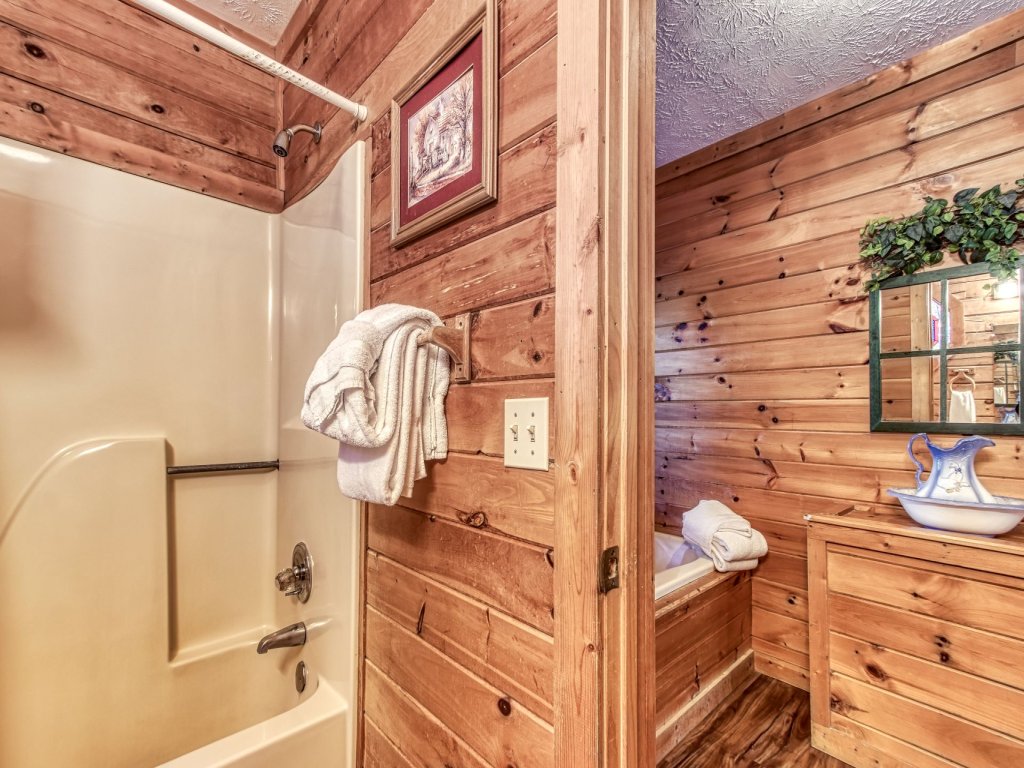 ER102 - Barbara's View Vacation Rental in Pigeon Forge - RedAwning