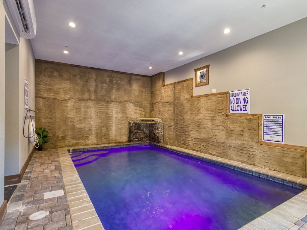 ERN840 - Splashin' Chalet Vacation Rental in Pigeon Forge - RedAwning