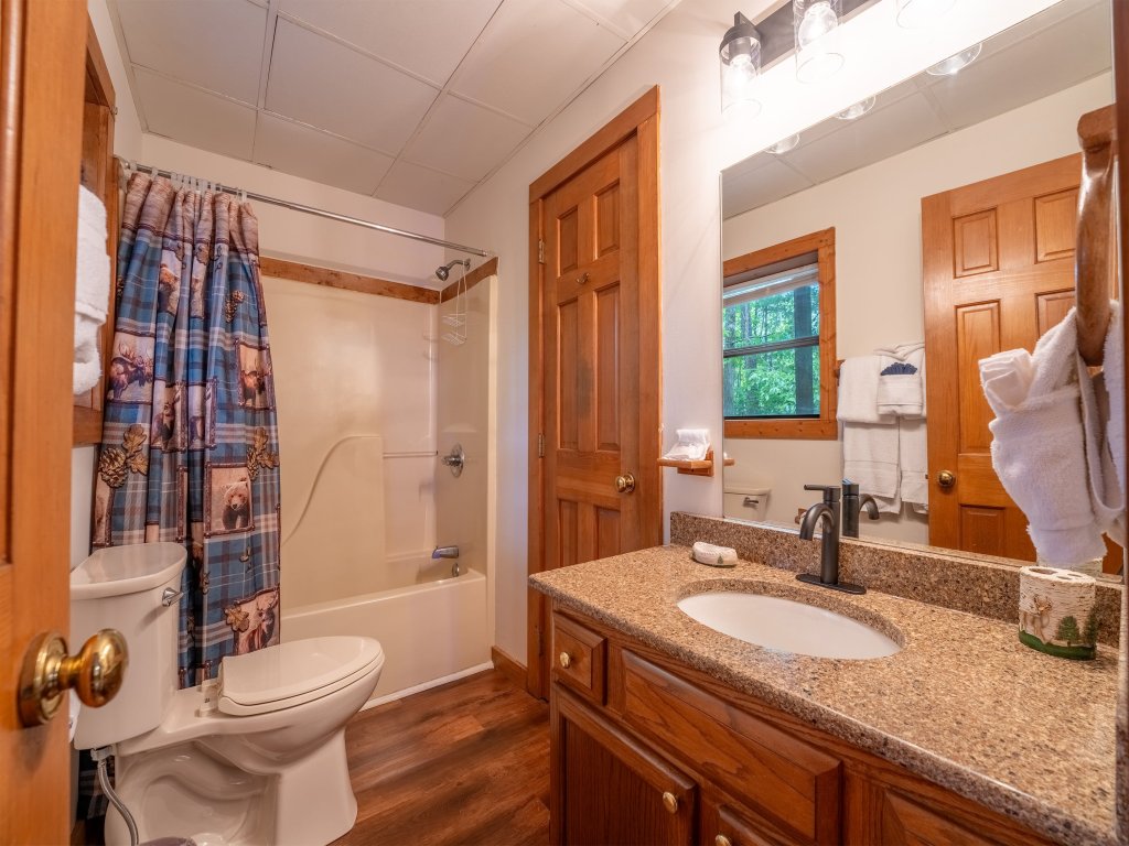 ER74 - Gerrald's Chalet Vacation Rental in Pigeon Forge - RedAwning