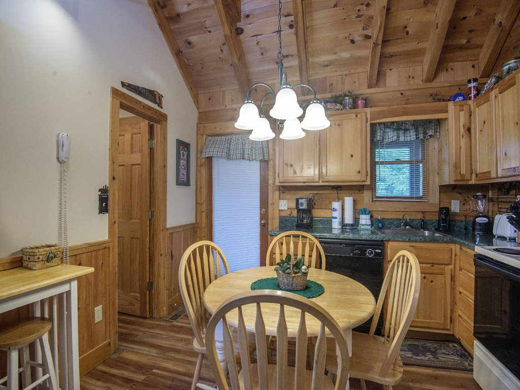 ER65 - Eagles Point Vacation Rental in Pigeon Forge - RedAwning