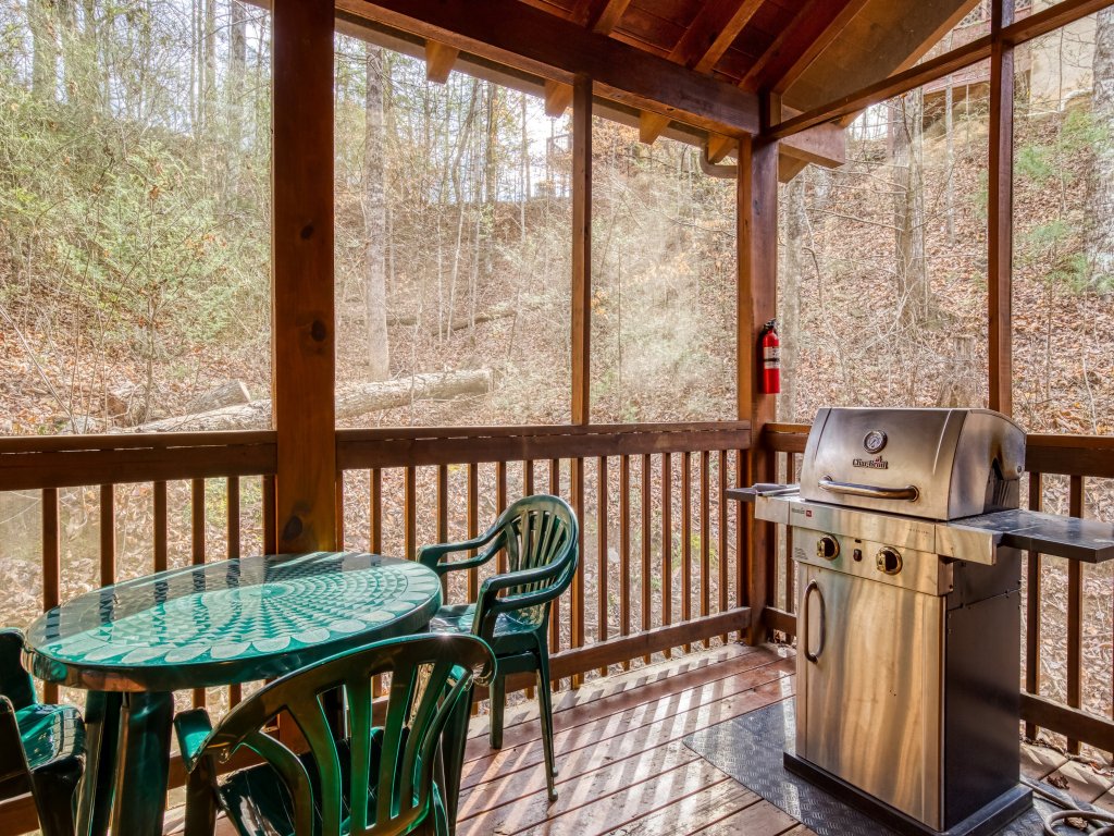 ER206 - Mountain Rendezvous Vacation Rental in Pigeon Forge - RedAwning