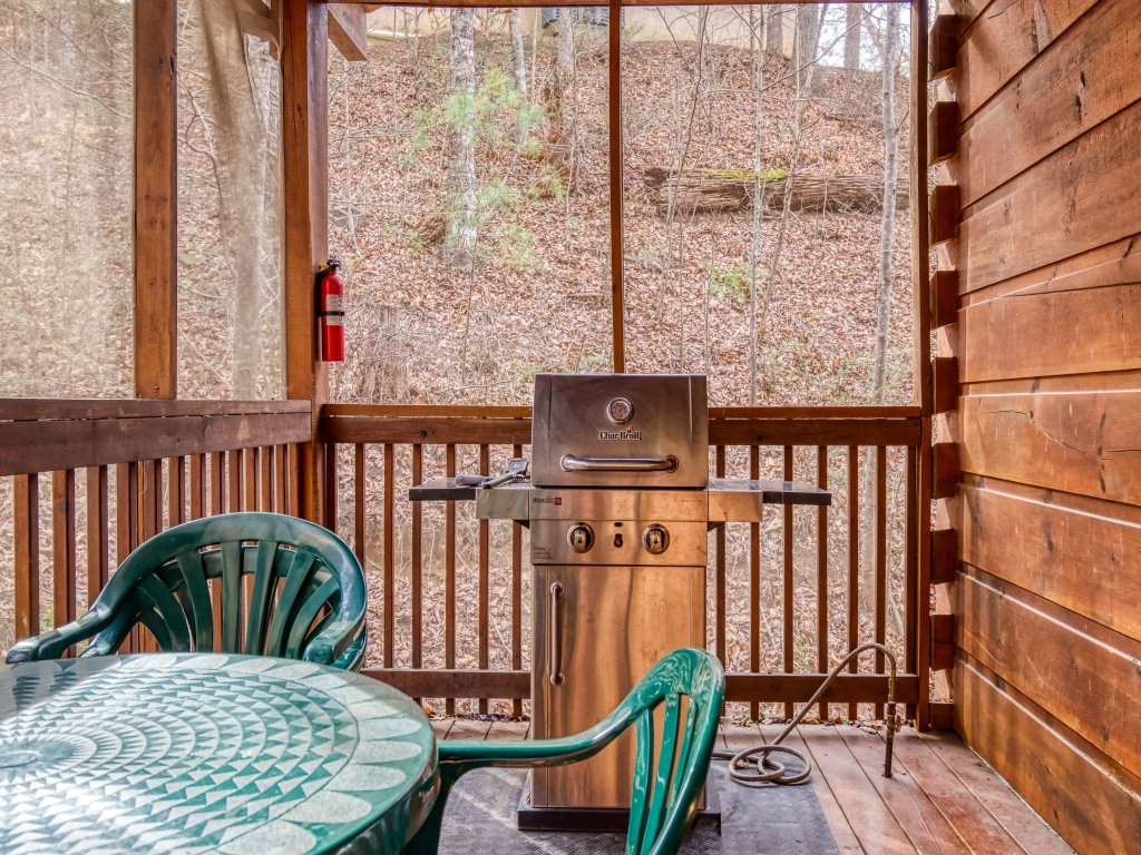 ER206 - Mountain Rendezvous Vacation Rental in Pigeon Forge - RedAwning