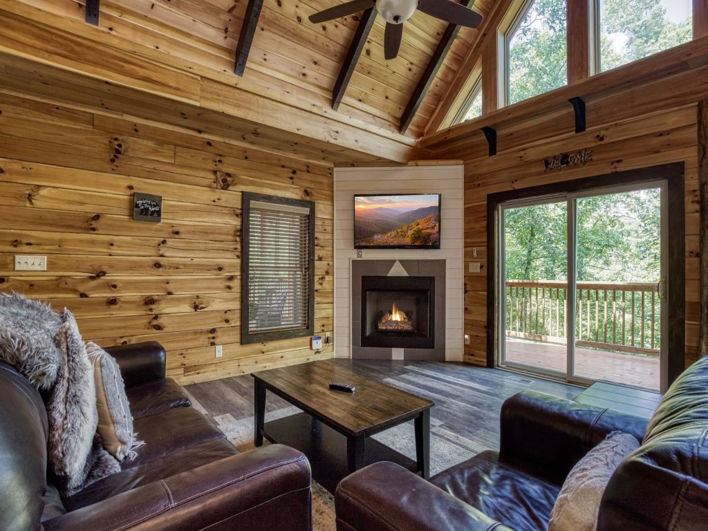 ERN824 - Best Days Vacation Rental in Pigeon Forge - RedAwning