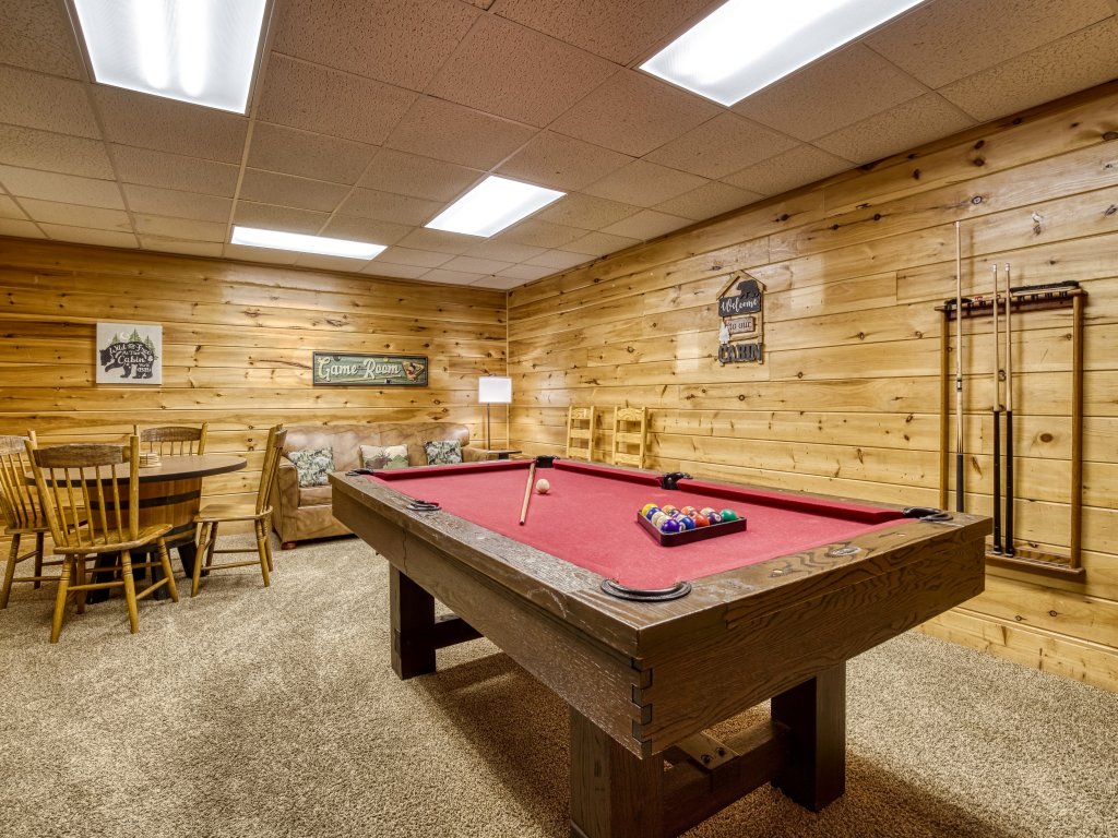 ER312 - Bear Mountain Memories Vacation Rental in Pigeon Forge - RedAwning