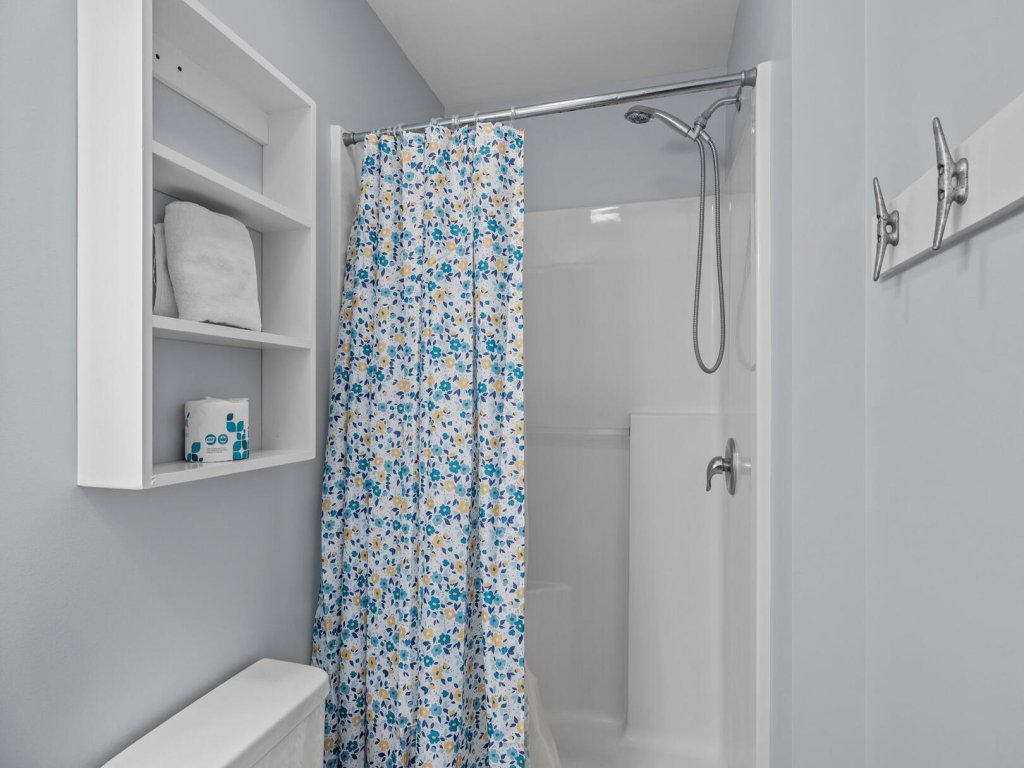 Boardwalk Shores D Vacation Rental in North Carolina - RedAwning