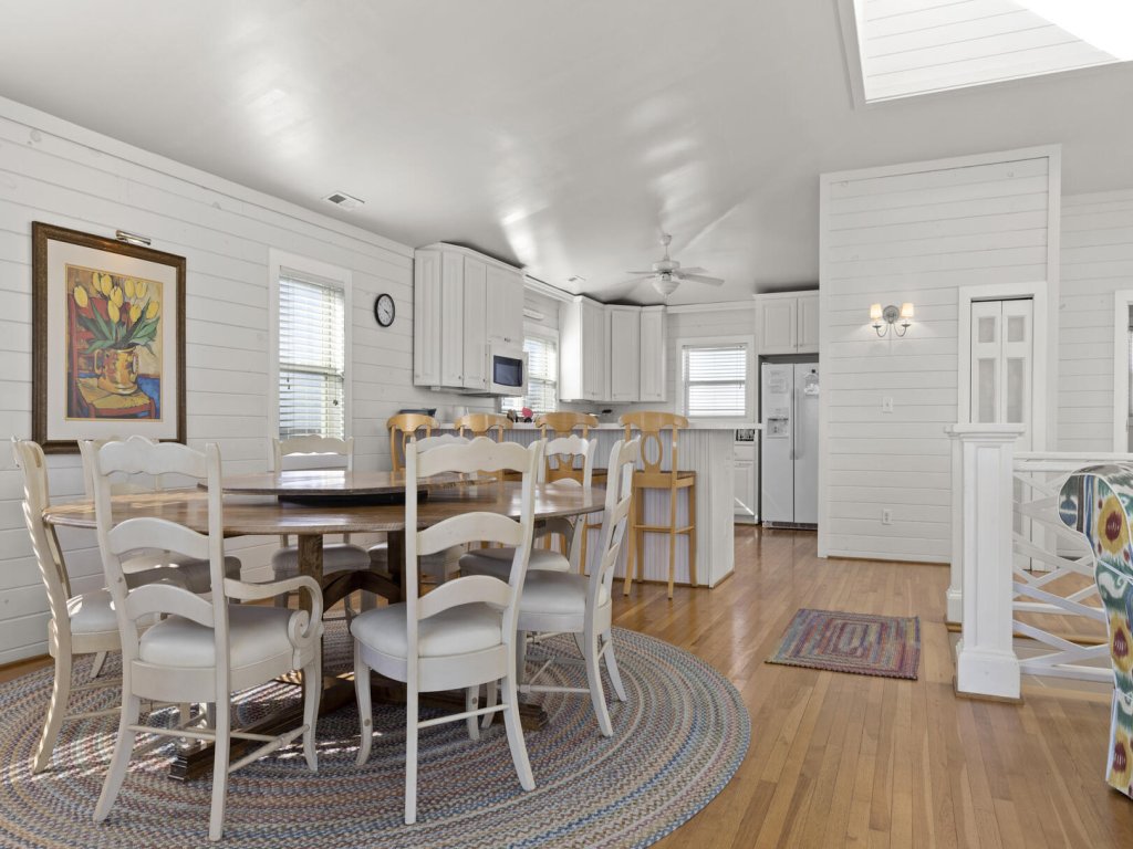 Suncatcher Vacation Rental in North Carolina - RedAwning