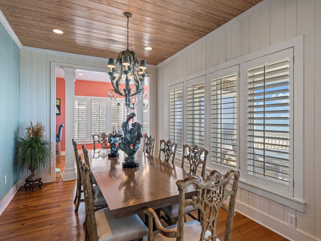 The Amadeus Vacation Rental in North Carolina - RedAwning