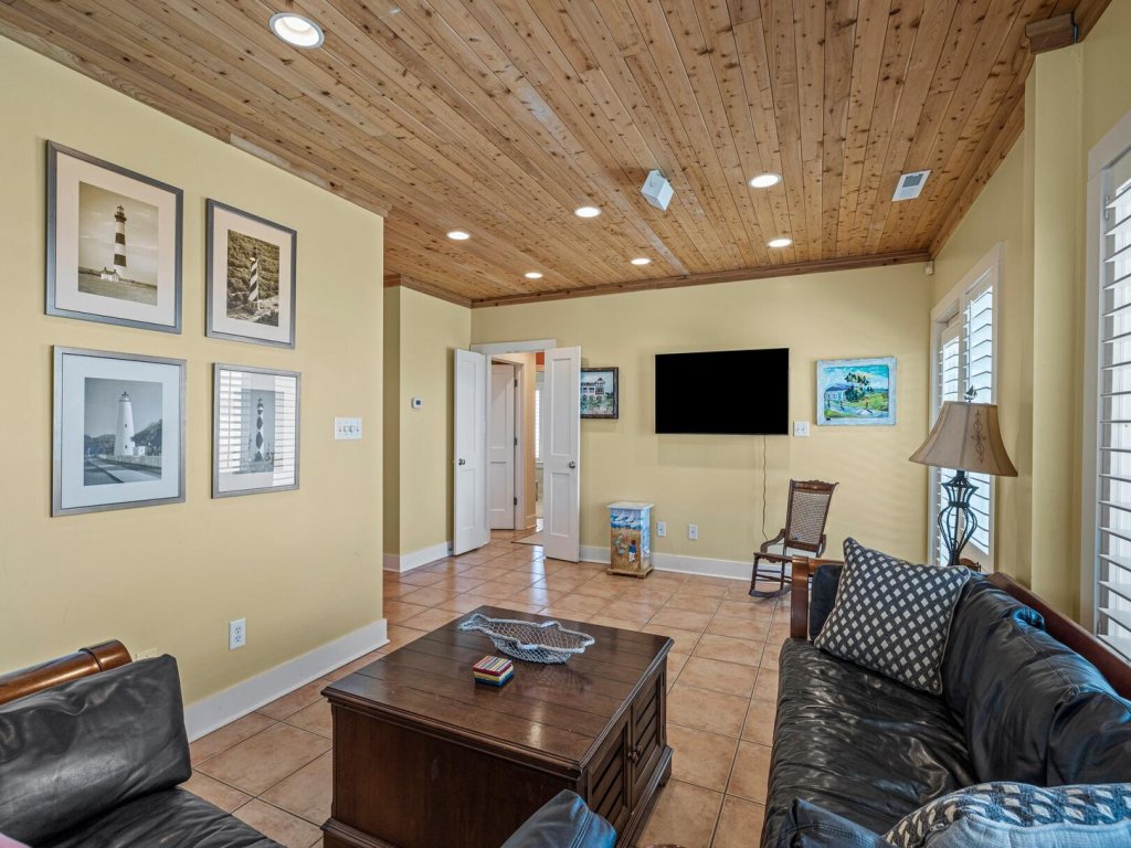 The Amadeus Vacation Rental in North Carolina - RedAwning
