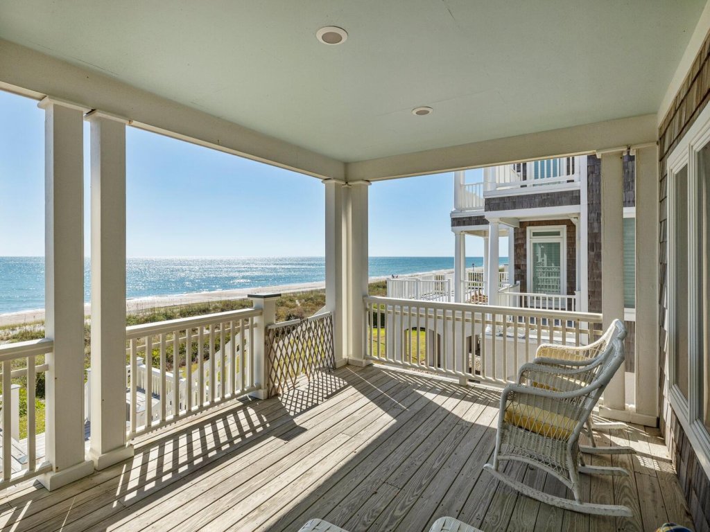 The Amadeus Vacation Rental in North Carolina - RedAwning