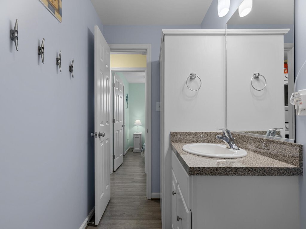 Boardwalk Shores C Vacation Rental in North Carolina - RedAwning
