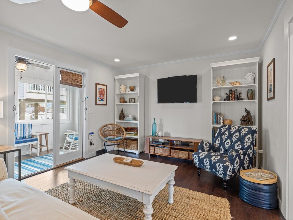 Sea La Vie Vacation Rental in North Carolina - RedAwning