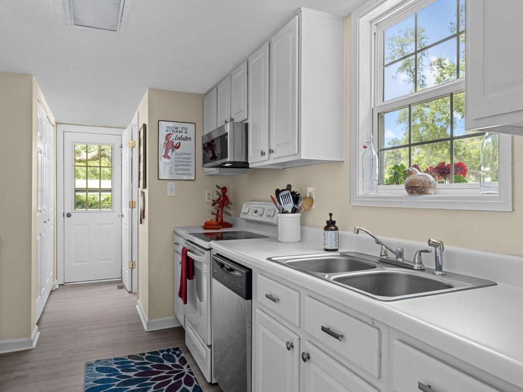 High Tider Vacation Rental in North Carolina - RedAwning