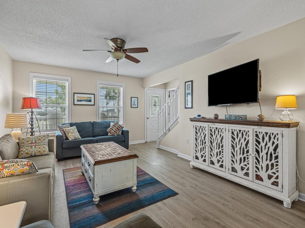 High Tider Vacation Rental in North Carolina - RedAwning