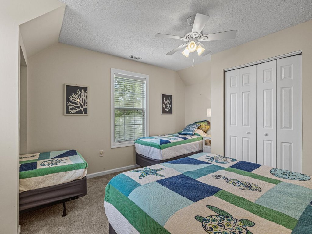 High Tider Vacation Rental in North Carolina - RedAwning