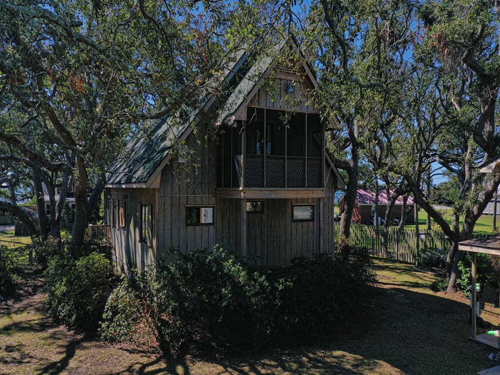 Core Sound Lodge Vacation Rental in North Carolina - RedAwning