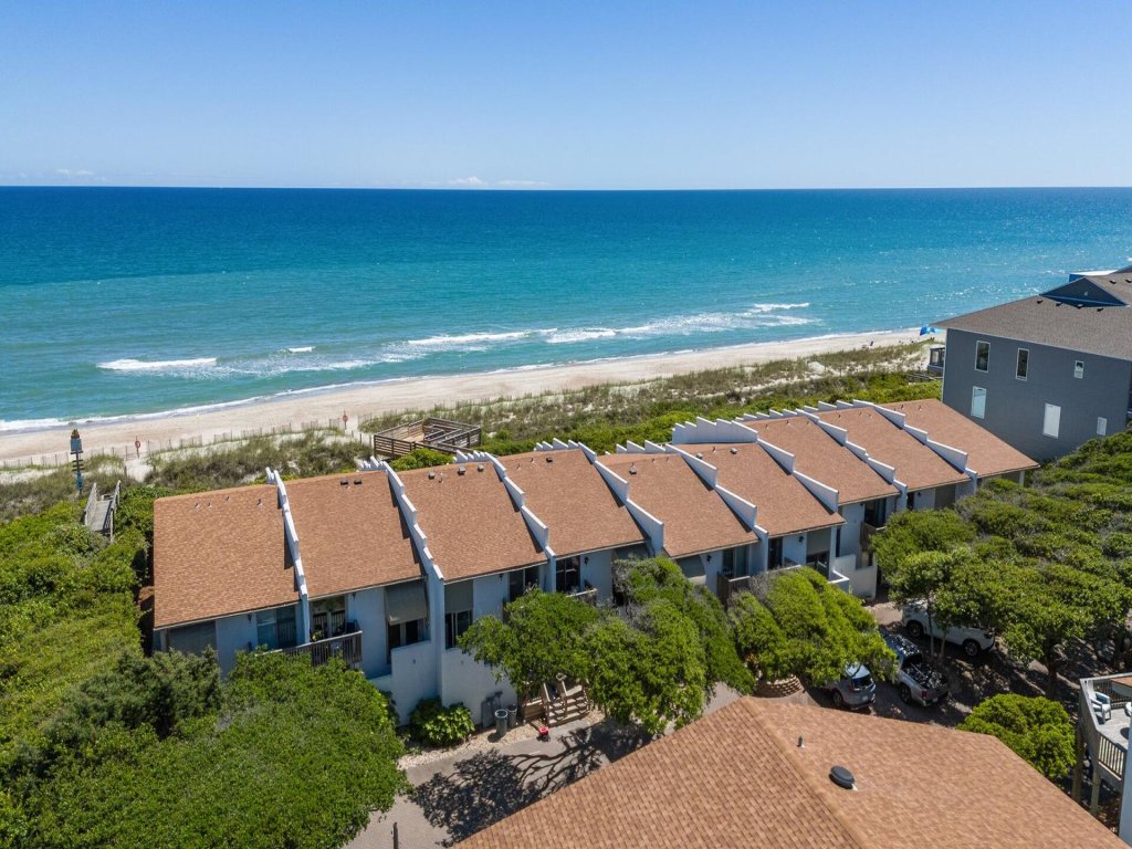 Oceans 6 Vacation Rental in North Carolina - RedAwning