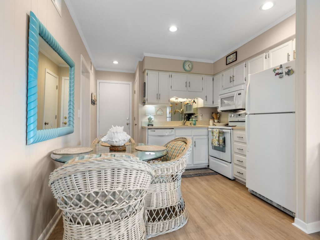Southwinds J12 Vacation Rental in North Carolina - RedAwning