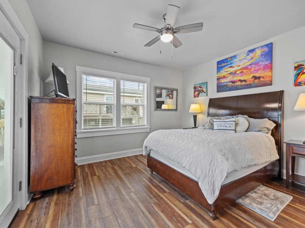 Conch's Point Cottage Vacation Rental in North Carolina - RedAwning