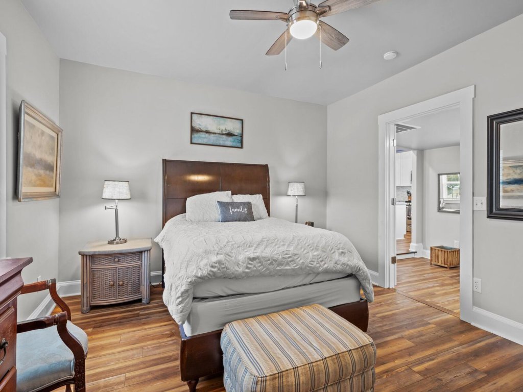 Conch's Point Cottage Vacation Rental in North Carolina - RedAwning