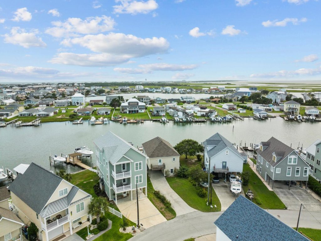 One More Drift Vacation Rental in North Carolina - RedAwning