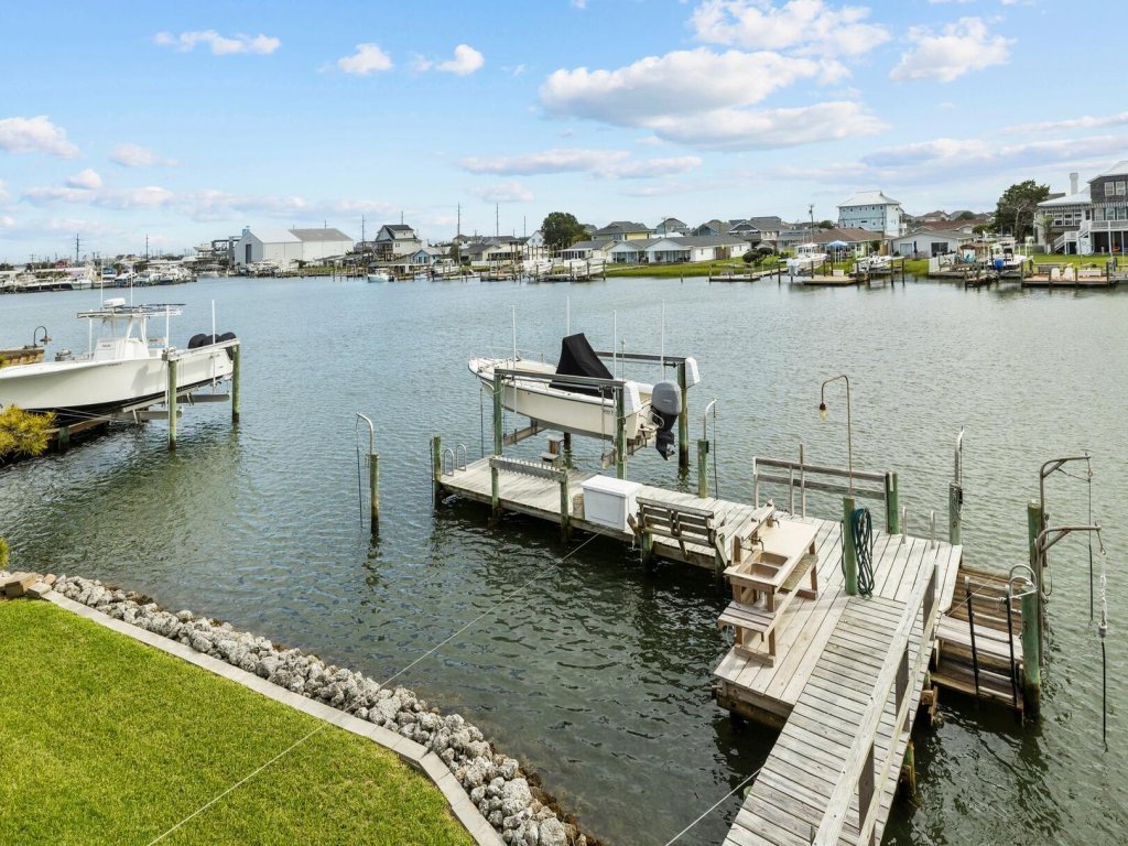 One More Drift Vacation Rental in North Carolina - RedAwning