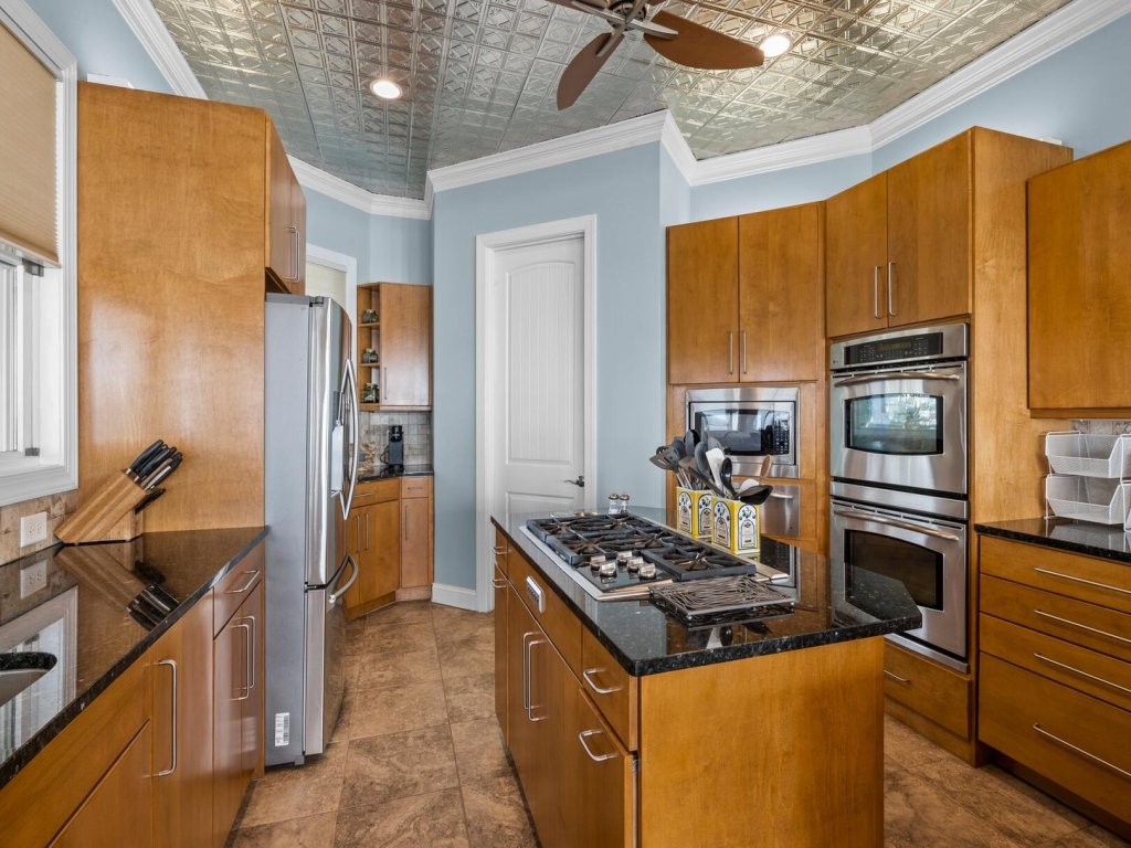 The Island House Vacation Rental in North Carolina - RedAwning