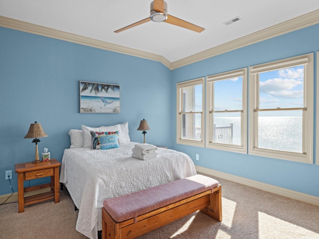 The Island House Vacation Rental in North Carolina - RedAwning