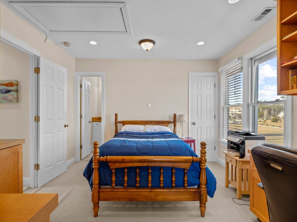 Downeast Retreat Vacation Rental in North Carolina - RedAwning