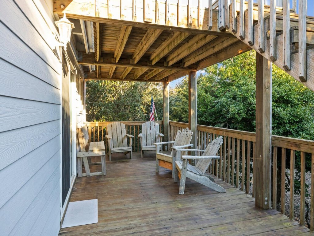 Dogwood Treehouse Vacation Rental in North Carolina - RedAwning