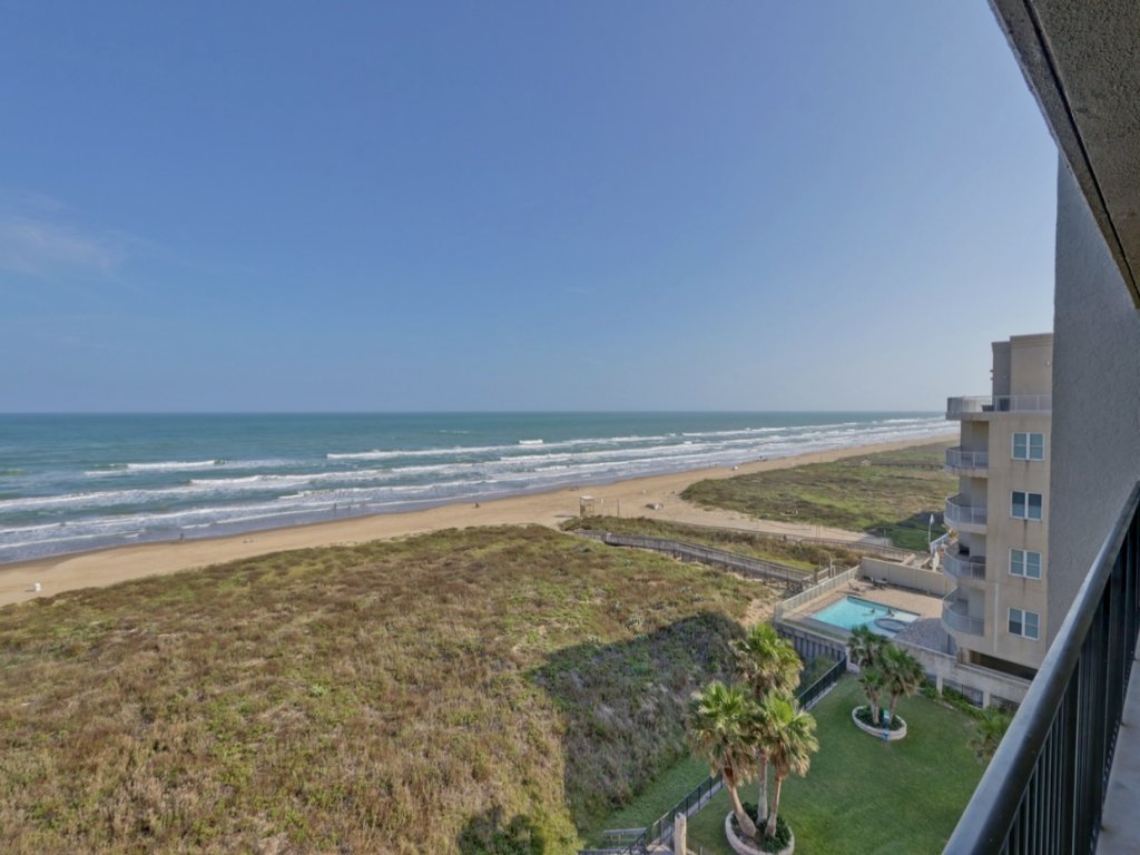 Beachfront 8th floor Luxury Condo! Pet friendly! Vacation Rental in South Padre Island - RedAwning