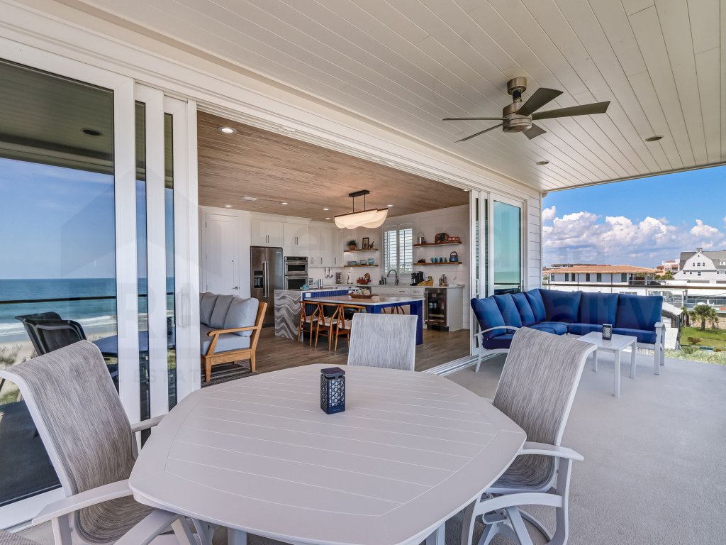 226 South Fletcher 3rd Floor Vacation Rental in Fernandina Beach - RedAwning