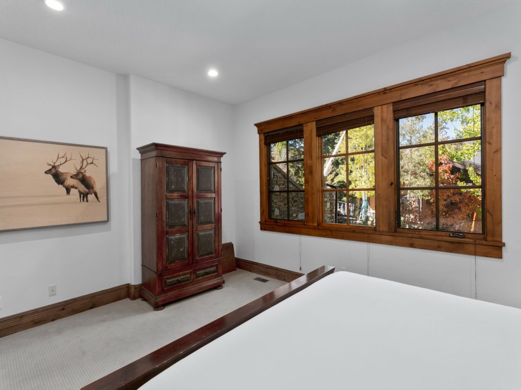 Lookout at Deer Valley Resort - Four Bedroom Residence with Spa #6559 Vacation Rental in Park City - RedAwning