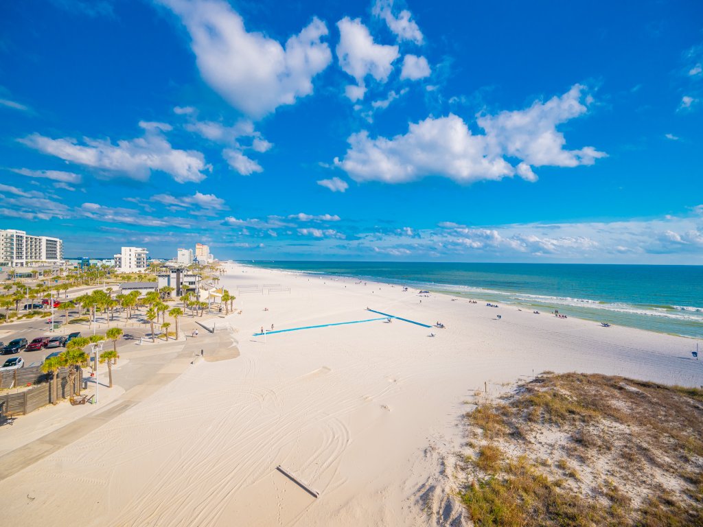 Island Winds East 501 Vacation Rental in Gulf Shores - RedAwning