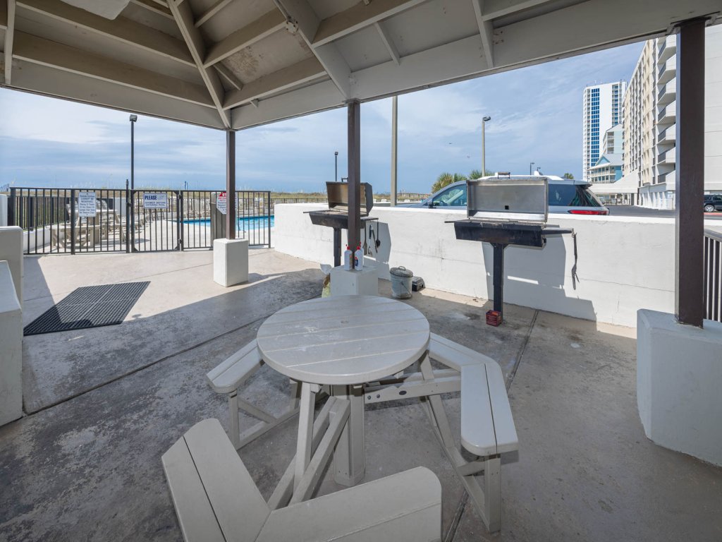 Island Winds East 501 Vacation Rental in Gulf Shores - RedAwning