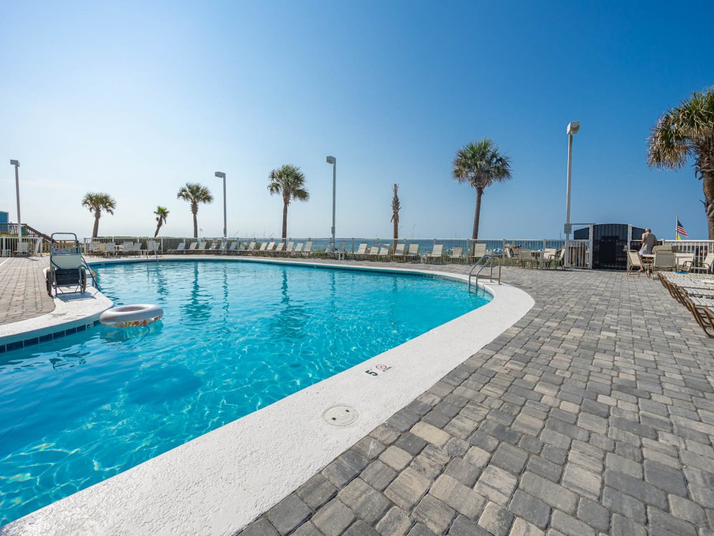 Tradewinds 105 Vacation Rental in Orange Beach - RedAwning