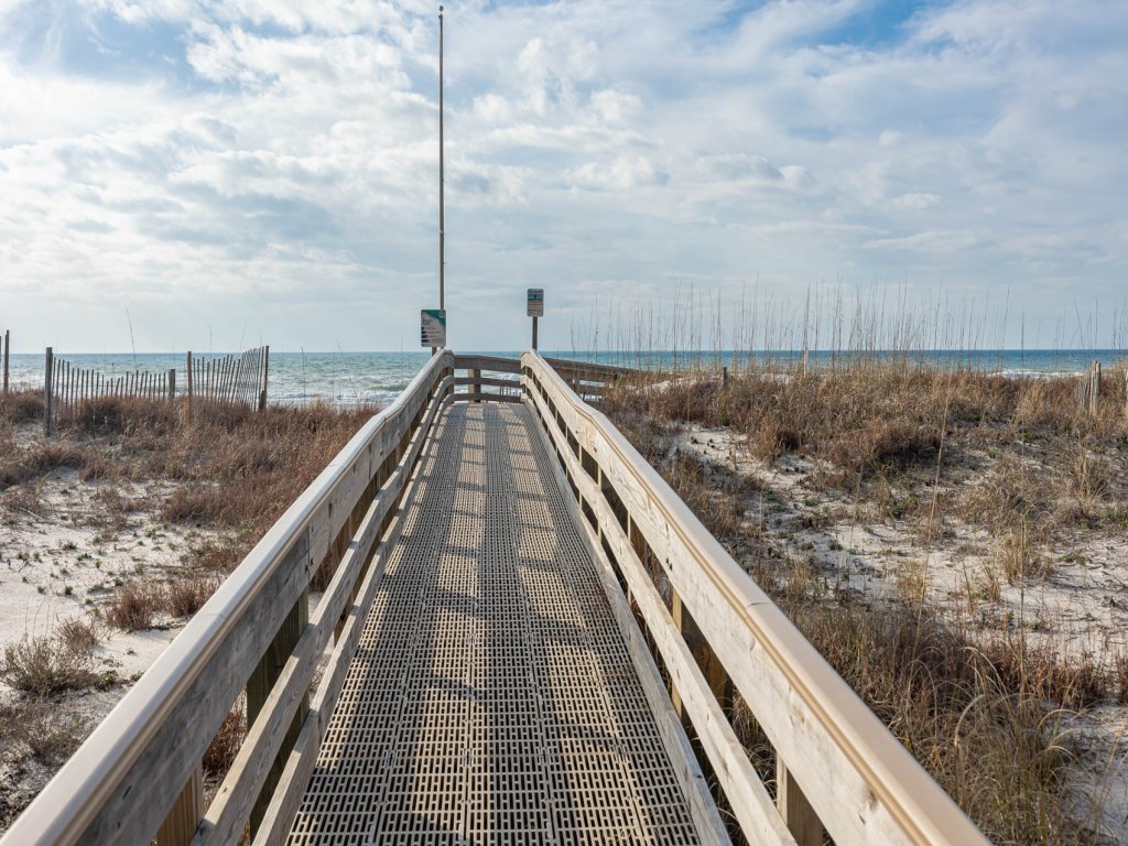 Island Winds West 679 Vacation Rental in Gulf Shores - RedAwning