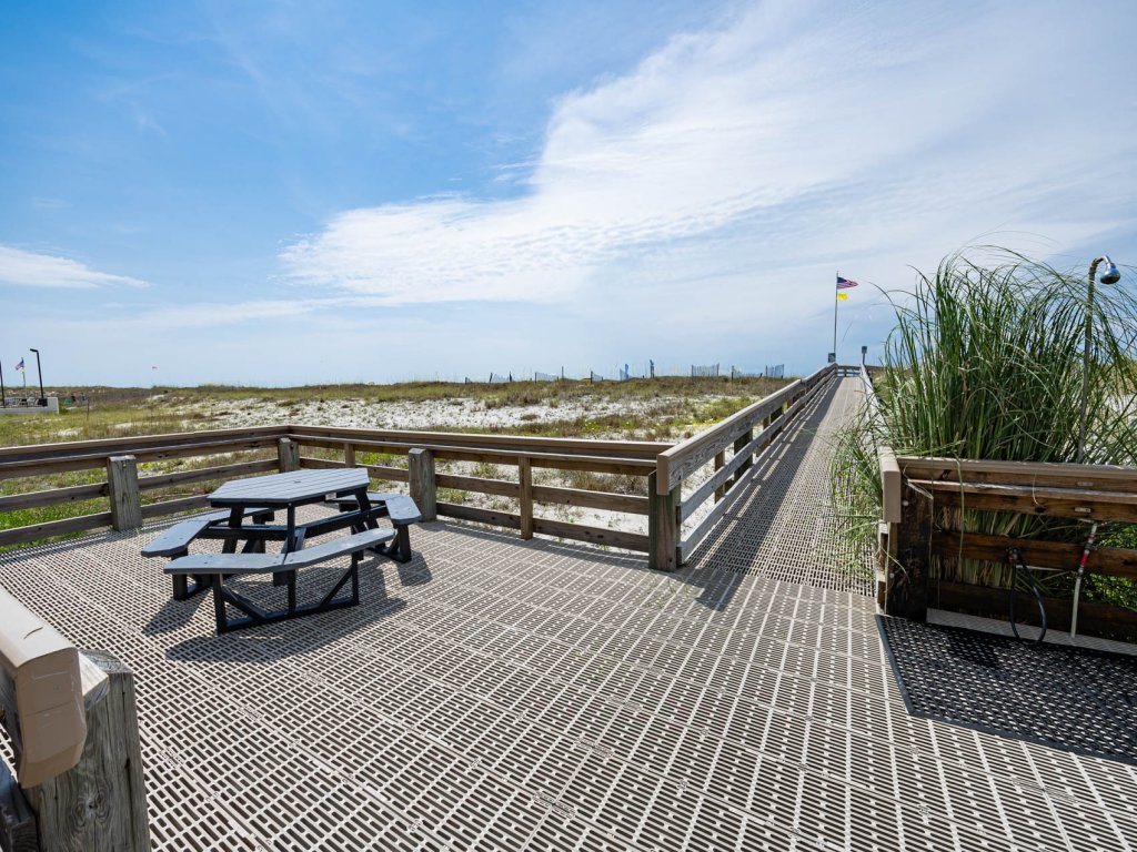 Island Winds West 679 Vacation Rental in Gulf Shores - RedAwning