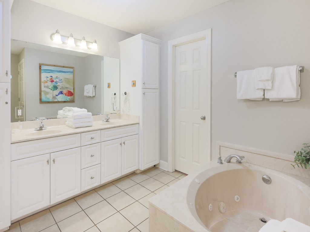Phoenix West 1606 Vacation Rental in Orange Beach - RedAwning