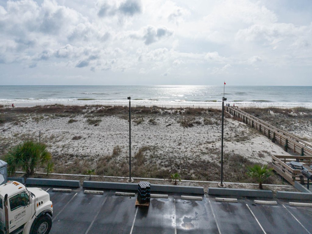 Island Winds West 2723-4 Vacation Rental in Gulf Shores - RedAwning