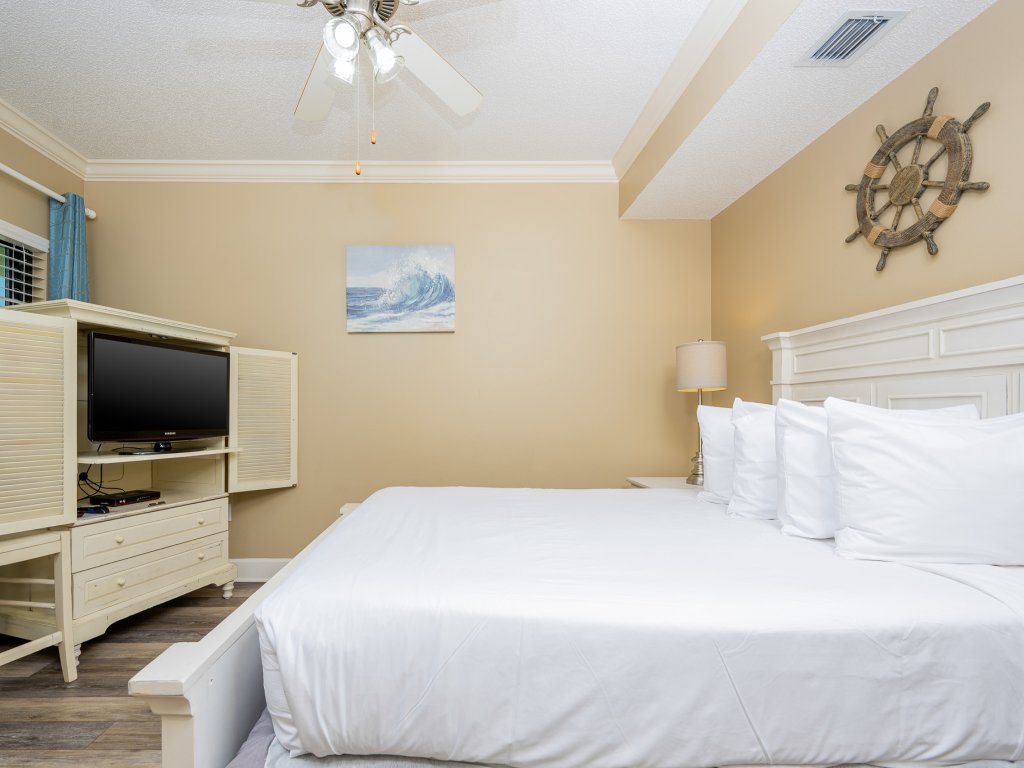 Phoenix on the Bay 1429 Vacation Rental in Orange Beach - RedAwning