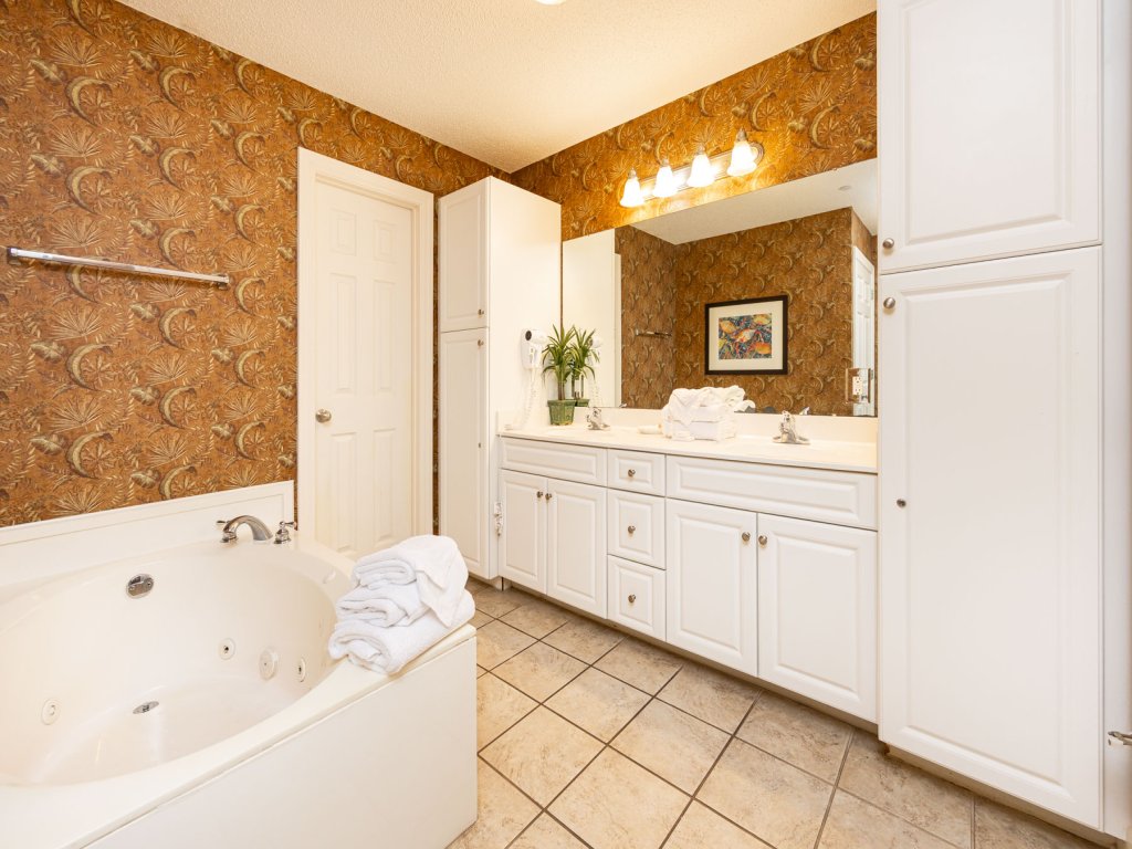 Phoenix West 1202 Vacation Rental in Orange Beach - RedAwning