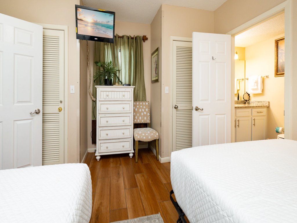 Phoenix X 1416 Vacation Rental in Orange Beach - RedAwning