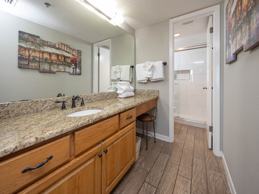 Phoenix V 706 Vacation Rental in Orange Beach - RedAwning