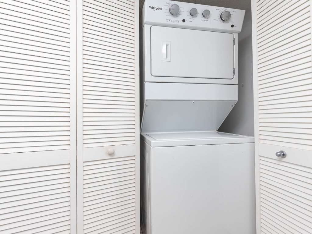 Phoenix III 3045 Vacation Rental in Orange Beach - RedAwning