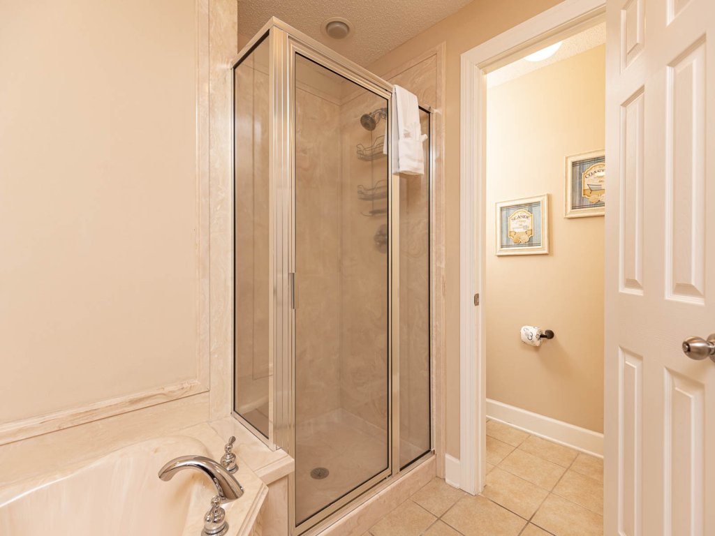 Phoenix IX 703 Vacation Rental in Orange Beach - RedAwning