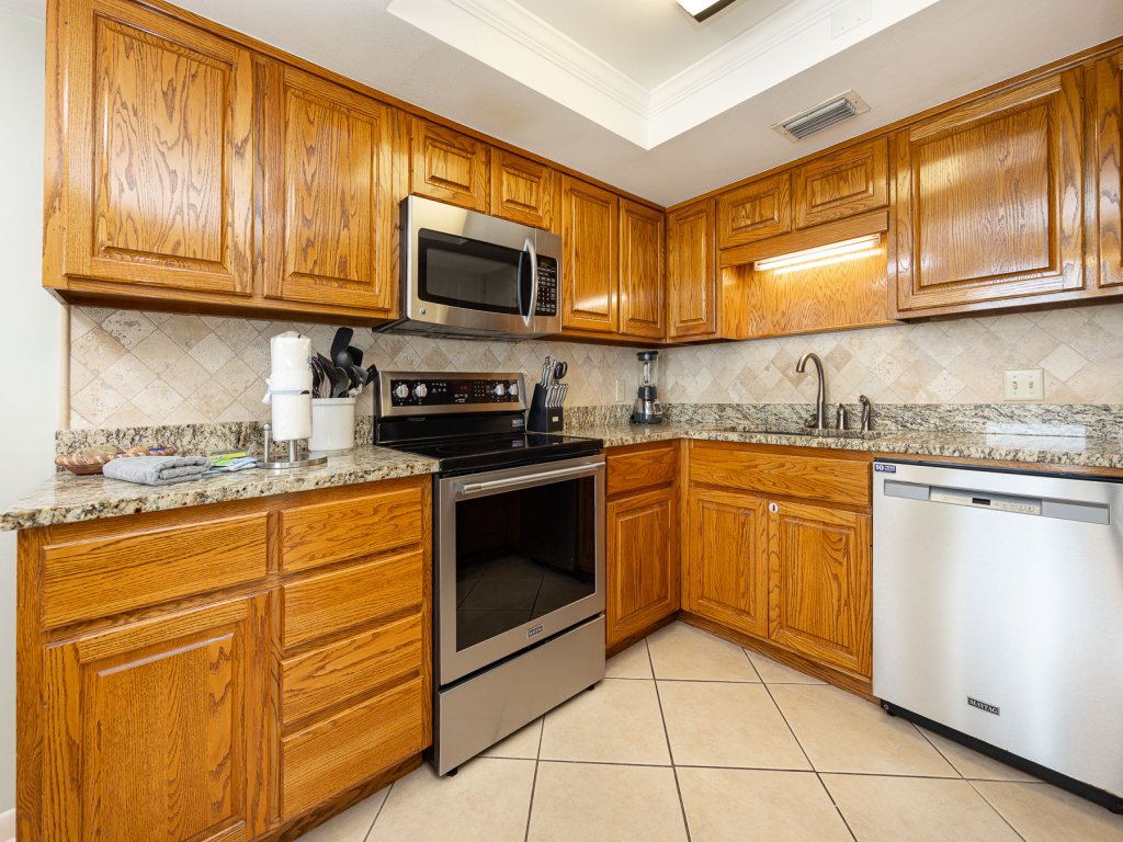 Phoenix II 2086 Vacation Rental in Orange Beach - RedAwning