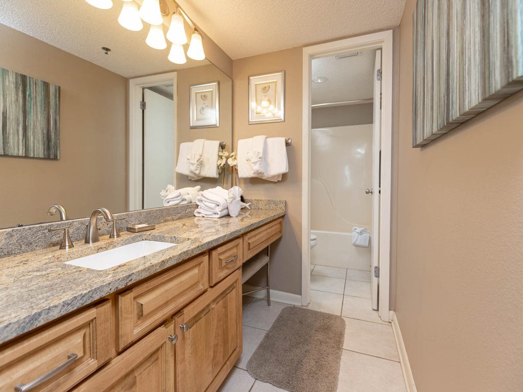 Phoenix VI 6410 Vacation Rental in Orange Beach - RedAwning